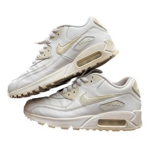 NIKE Air Max 90 White | Size 7Y/8.5